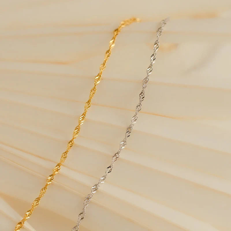 Minimalist Twist Bracelet